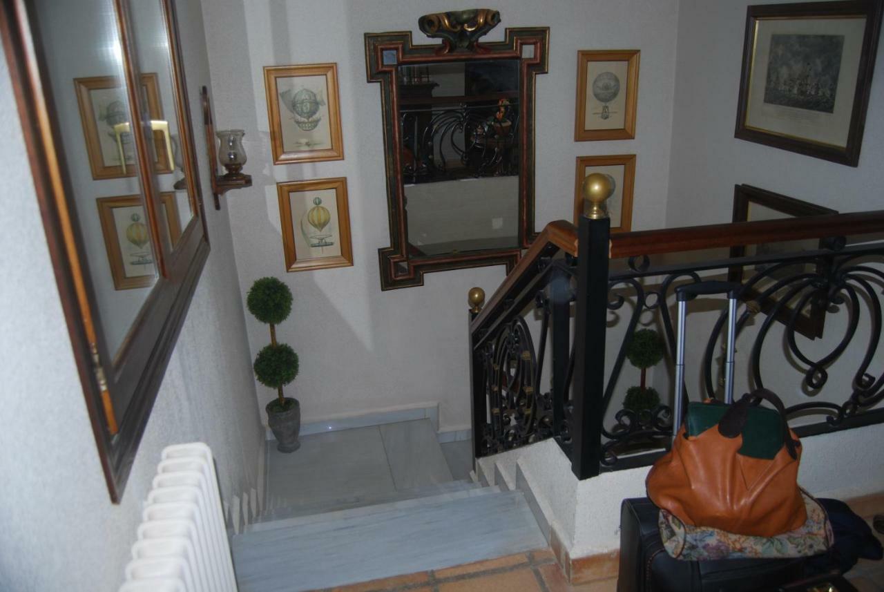 El Campillo Villa Pelabravo Exterior photo